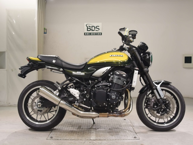 Kawasaki Z900RS 2023
