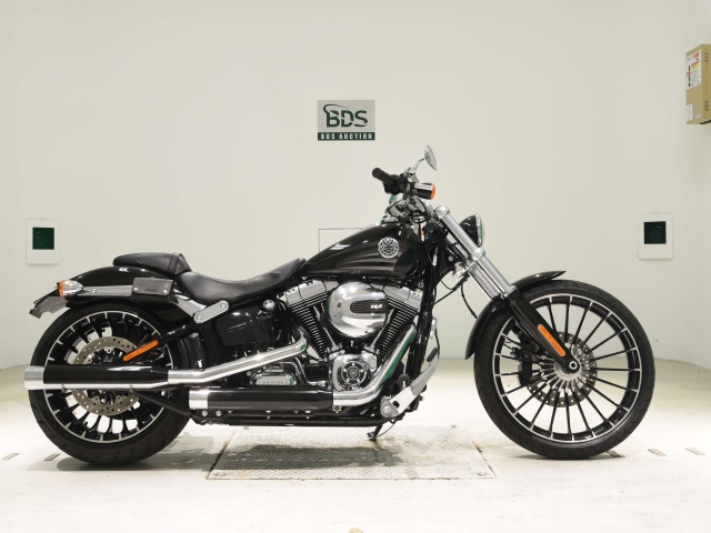 HD BREAKOUT FXSB1690 2017