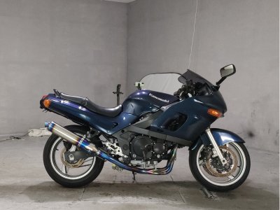 Kawasaki ZZ-R400 2005