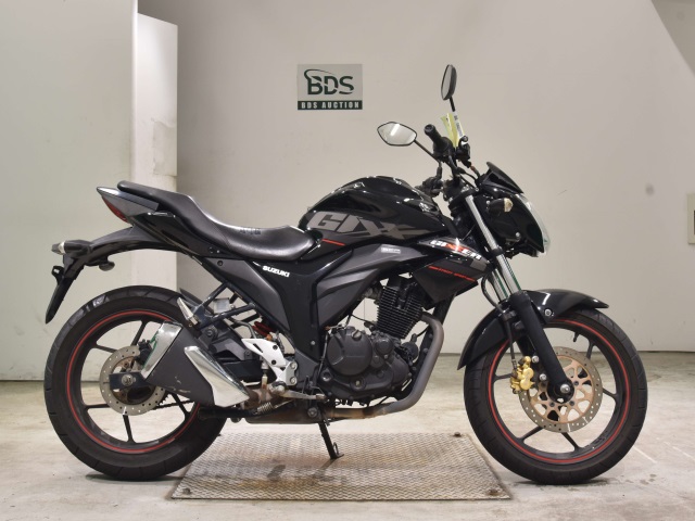 Suzuki GIXXER150