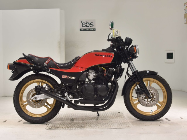 Kawasaki GPZ400F 1984
