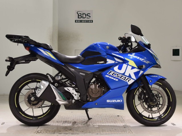 Suzuki GIXXER250