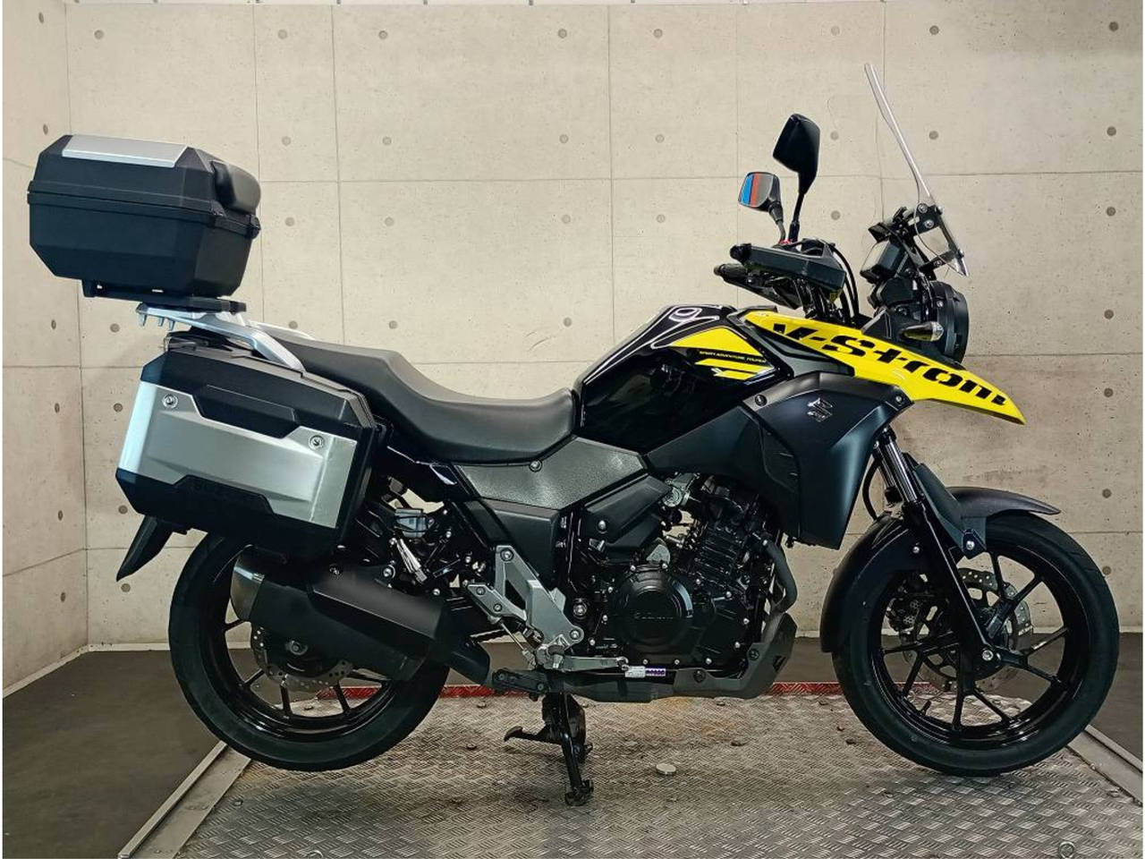 Suzuki V-STROM DL250