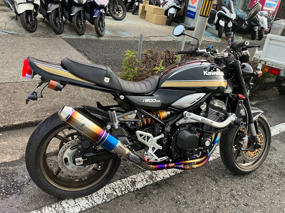 Kawasaki Z900RS 2023