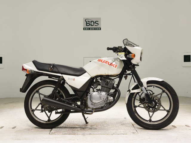 Suzuki GS125E