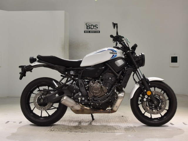 Yamaha XSR700 2023