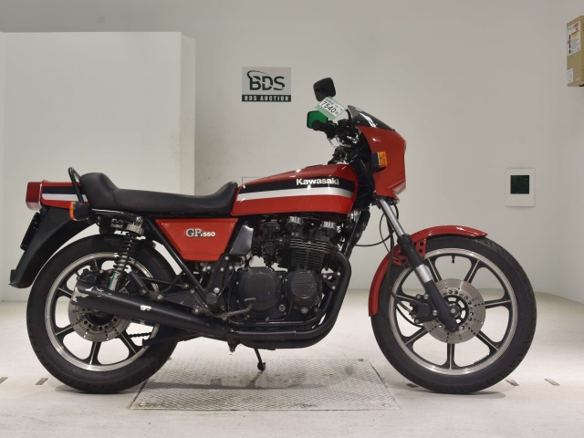 Kawasaki Z550GP 2024
