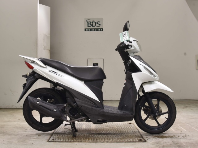 Suzuki ADDRESS V110