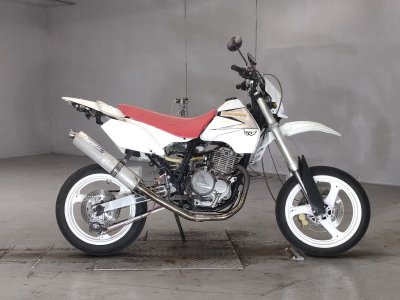 Suzuki DR250S