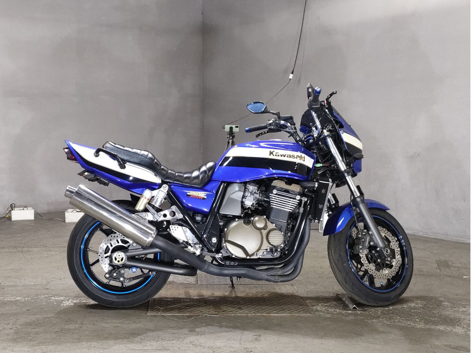 Kawasaki ZRX1200R 2004