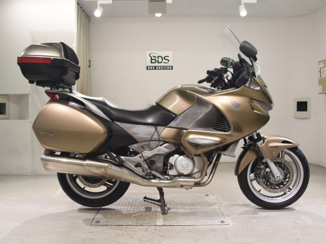 Honda NT700V DEAUVILLE 2008
