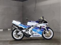 Suzuki RGV250 1990