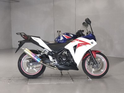 Honda CBR250R 2011