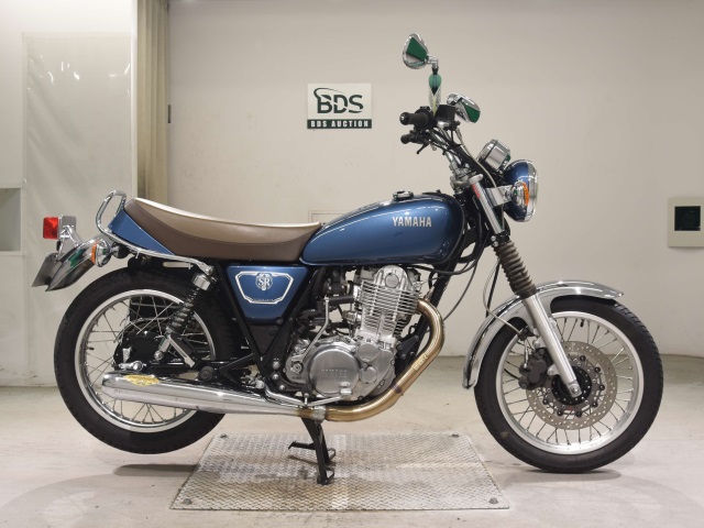 Yamaha SR400 2019
