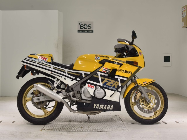 Yamaha FZR250 1987
