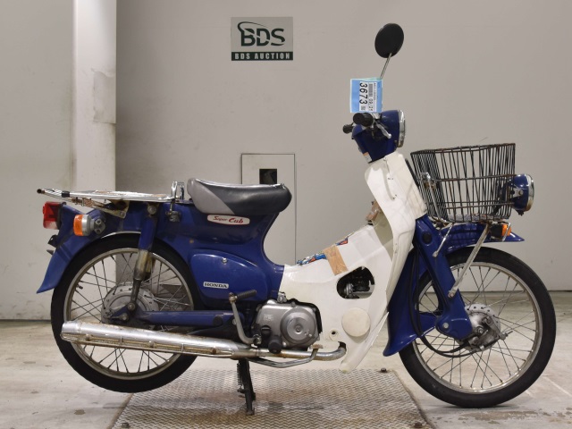 Honda C50 2002