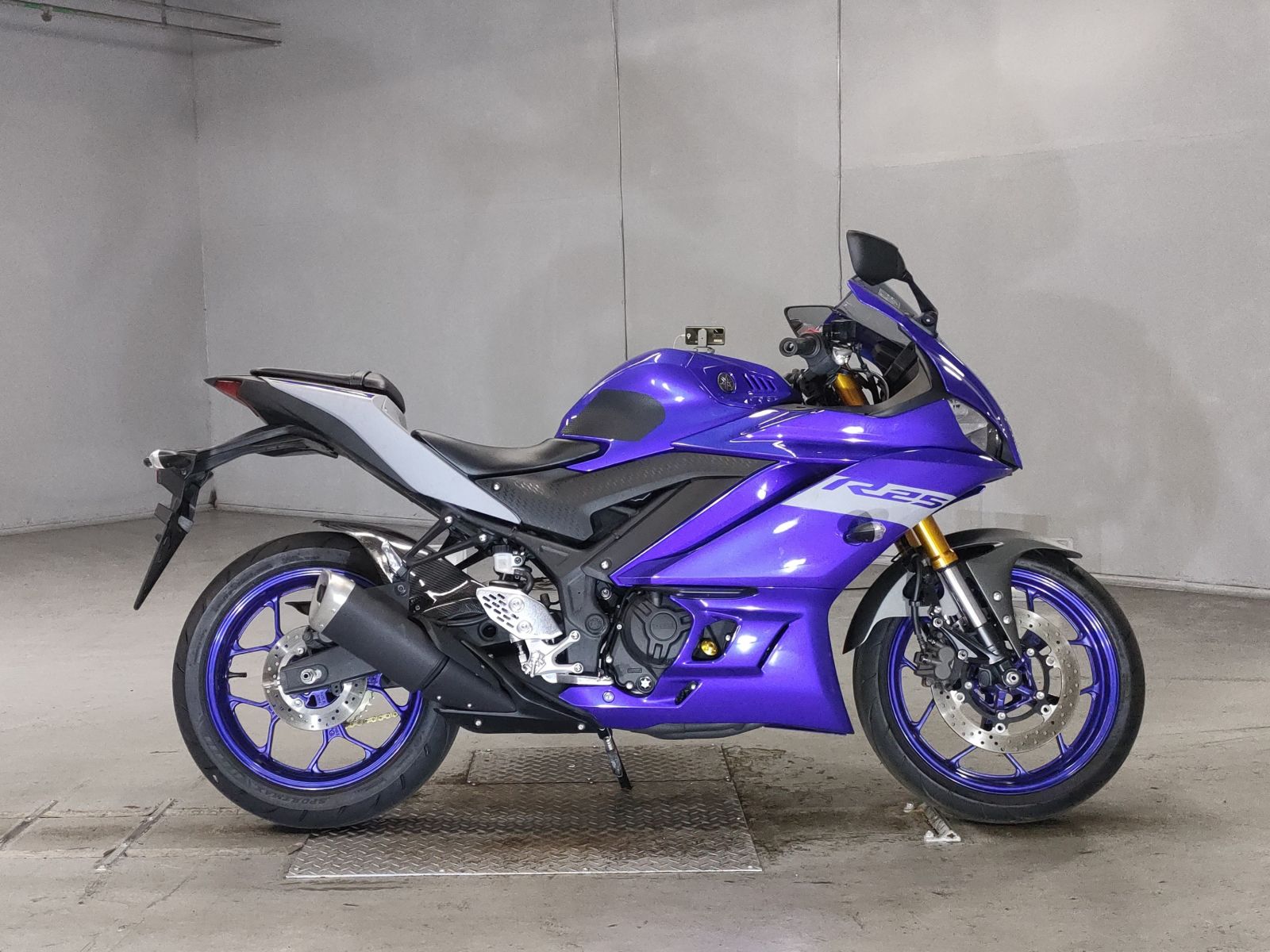 Yamaha YZF-R25 2020