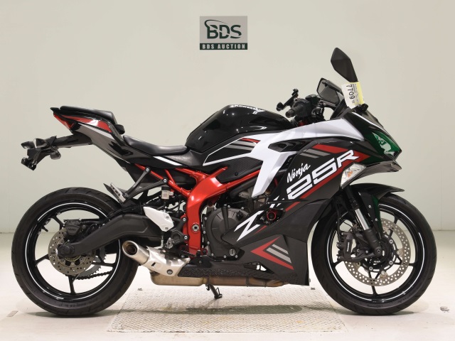 Kawasaki NINJA ZX-25R 2021