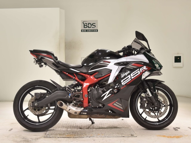 Kawasaki NINJA ZX-25R 2021