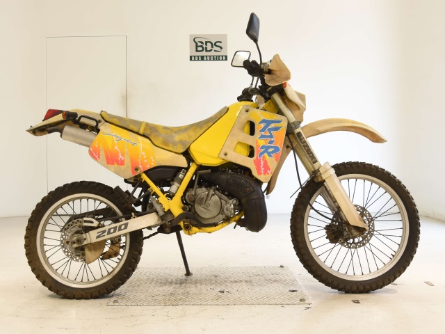 Suzuki TS200R