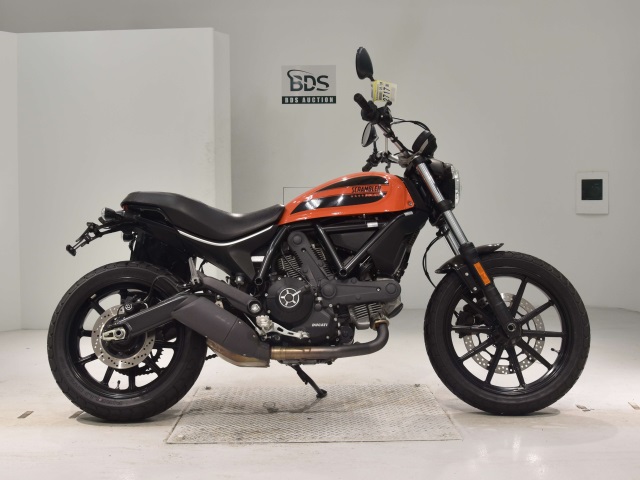 Ducati SCRAMBLER SIXTY2 2016