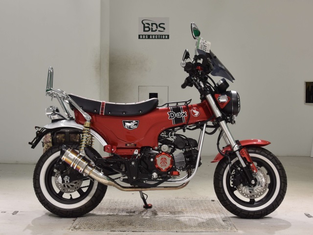 Honda DAX125 2022