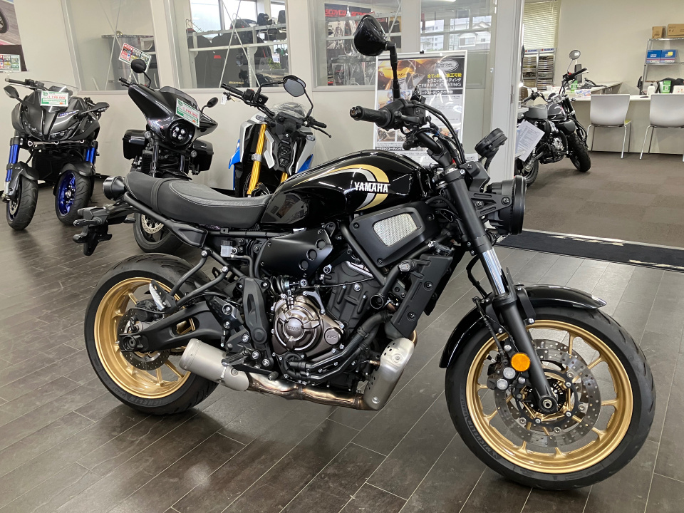 Yamaha XSR700 2022