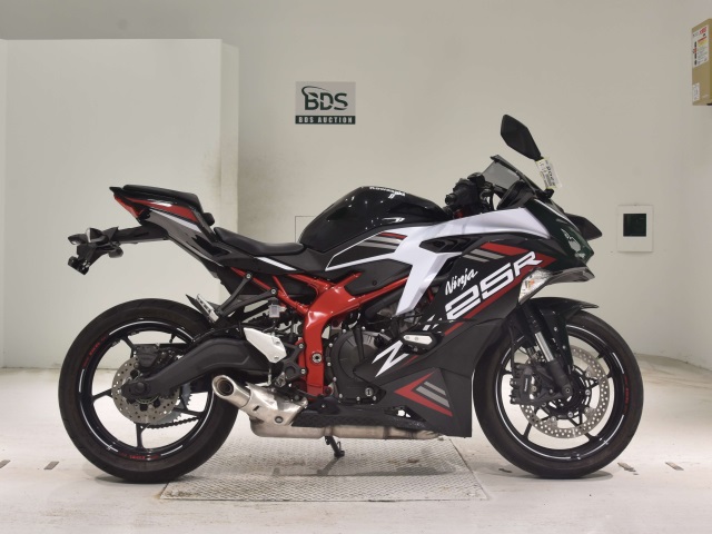 Kawasaki NINJA ZX-25R 2021