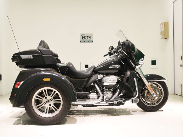 HD ELECTRA GLIDE FLHTCU1750 TRIKE 2017