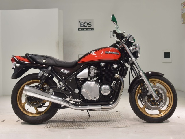 Kawasaki ZEPHYR1100 2025