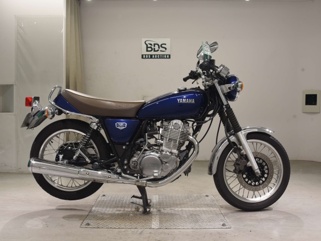 Yamaha SR400 2021