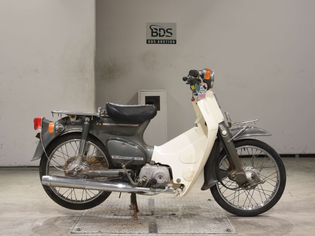 Honda C50 1984