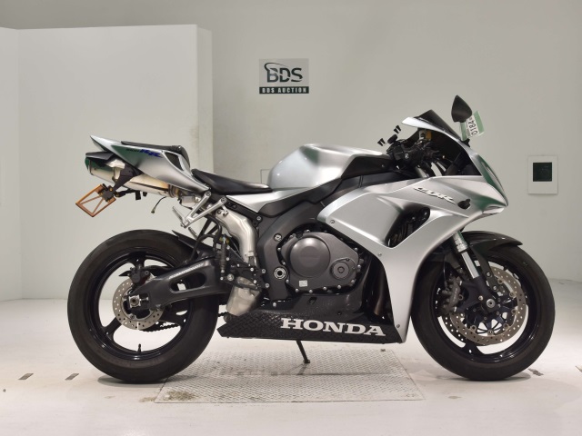 Honda CBR1000RR 2008