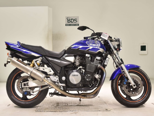 Yamaha XJR1300 2000