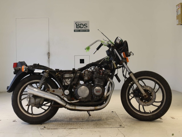 Yamaha XJ750E 1981