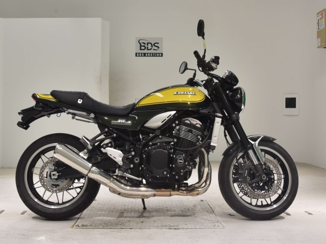 Kawasaki Z900RS 2024