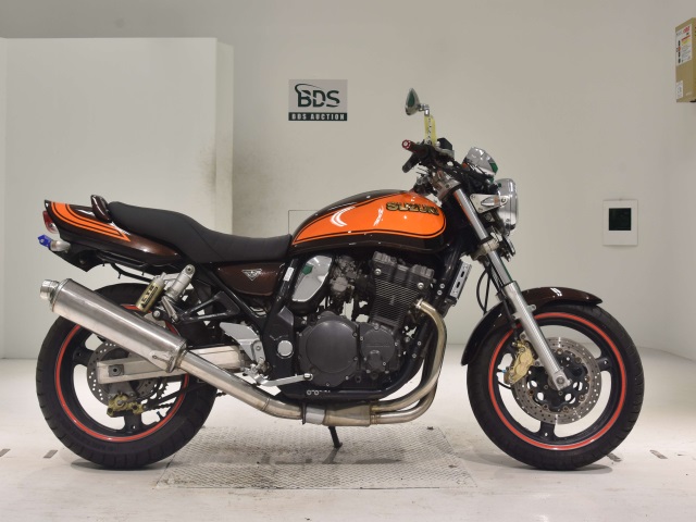 Suzuki GSX400 INAZUMA 2002