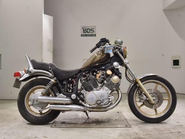 Yamaha VIRAGO XV750 1985