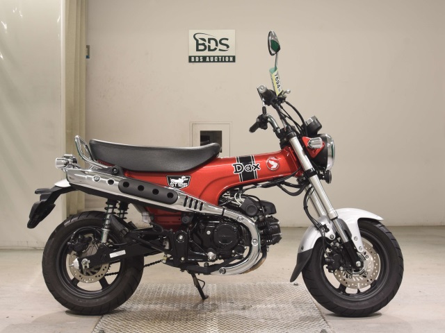 Honda DAX125 2022
