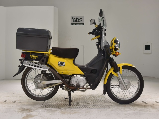 Honda CC110 CROSSCUB 2016