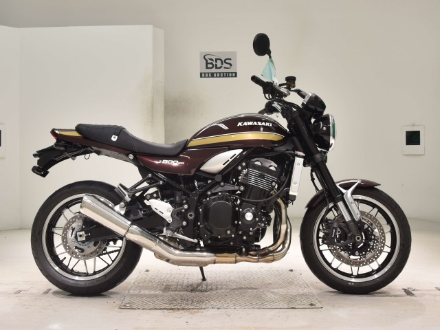Kawasaki Z900RS 2025