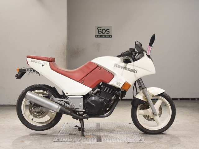 Kawasaki GPZ250R 1986