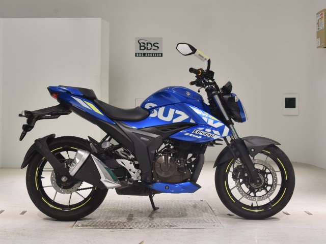 Yamaha YZF-R25 2018