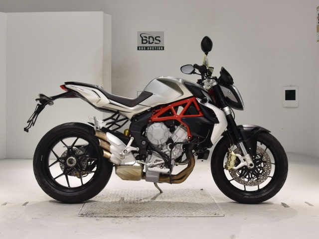 MV Agusta BRUTALE800 2013