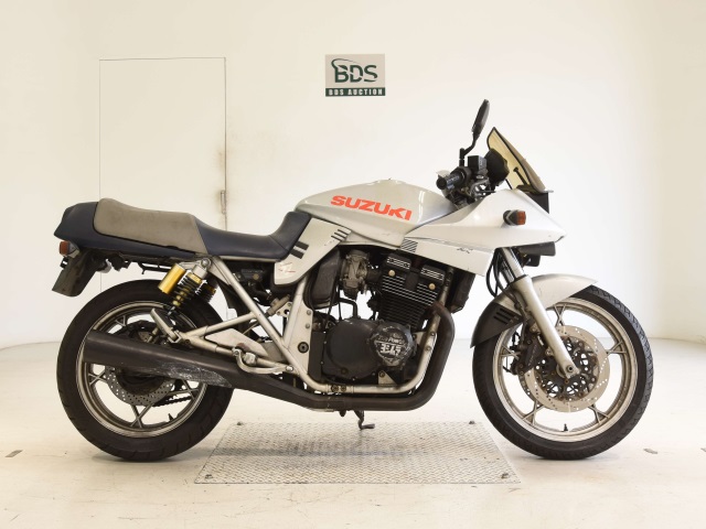 Suzuki GSX400S KATANA 1992
