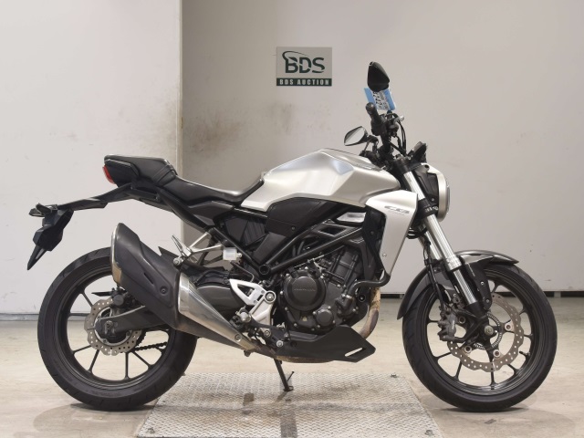 Honda CB250RA 2018