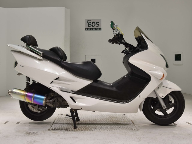 Honda FORZA 2000