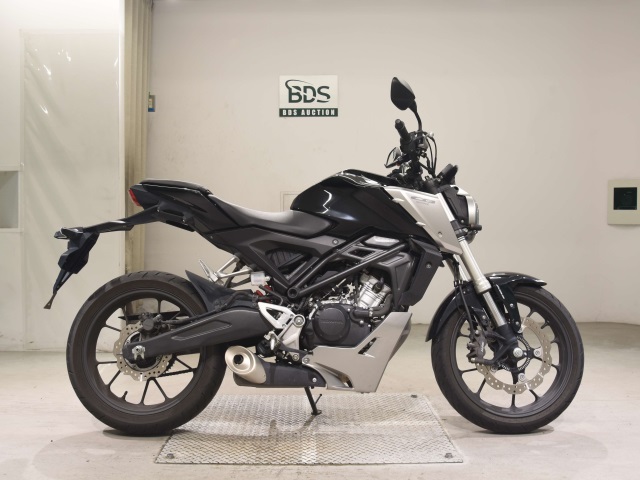 Honda CB125R 2021