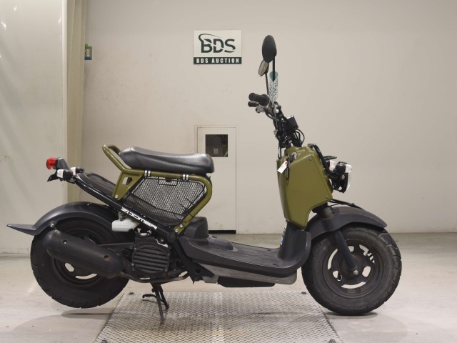 Honda ZOOMER 2011