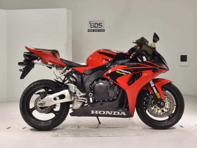 Honda CBR1000RR 2006